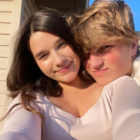 Meet your Posher, Coyle - Picture 1 of 1